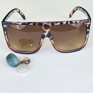 Spotted Retro Squared Sunglasses